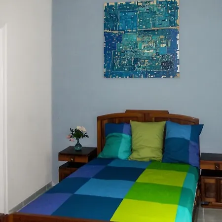 Holiday Av. Bulhao Pato Holiday home Trafaria